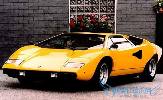  Countach