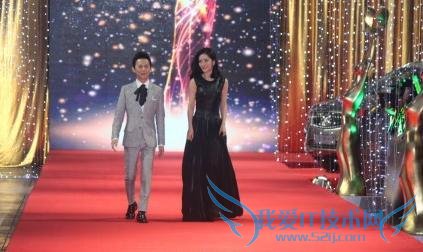 太阳女神谢娜主持功底弱:离了何炅 她仅剩一副空皮囊