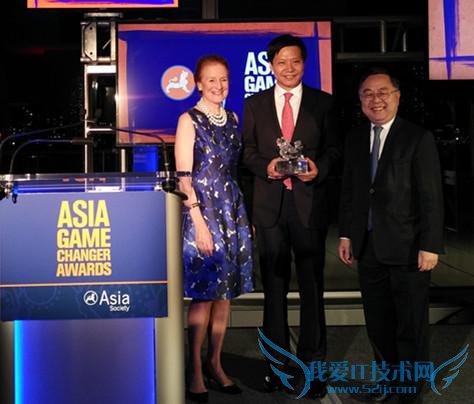 雷军在联合国总部获颁“2015 亚洲创变者奖”