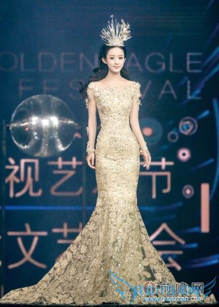 赵丽颖被前经纪人曝曾当外围女:落难的金鹰女神也比鸡强