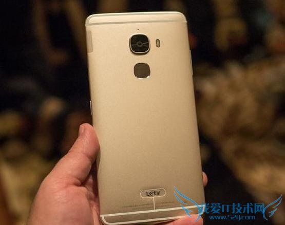 ׷ͨ 820  Max Pro ۼع 3  С 5 ۸ 3000