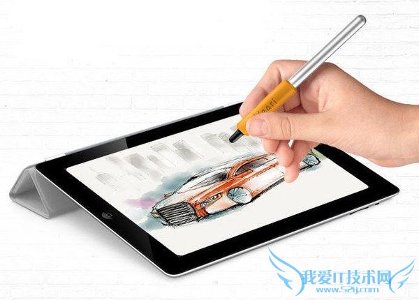 外媒对 iPad pro 的整体评价还是比较高的,包括硬件能力足够强大,屏幕表现十分出色,续航够用,Apple Pencil 和 Smart Keyboard 实用易上手等,但对于库克说的 iPad pro 可取代 PC,大部分外媒编辑表示不予苟同,也就是说,iPad Pro 虽棒,但受限于 iOS,其不可能彻底替代 PC。