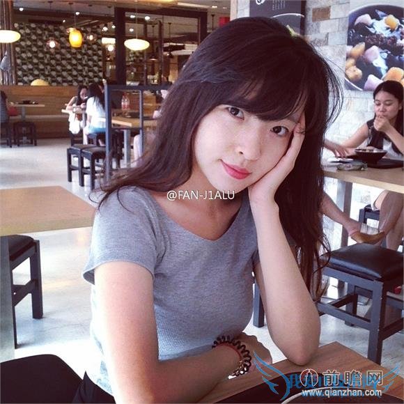 重庆 90 后老师酷似周慧敏
