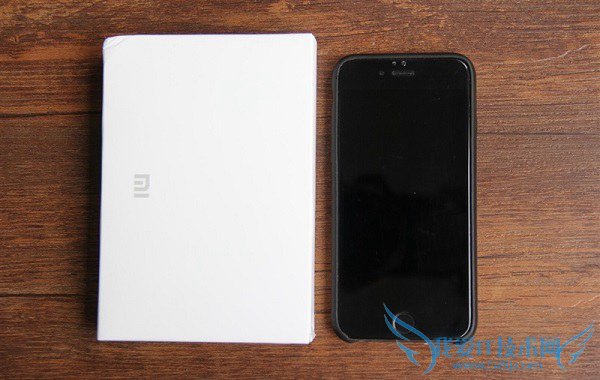 如何用手机设置小米路由器青春版?