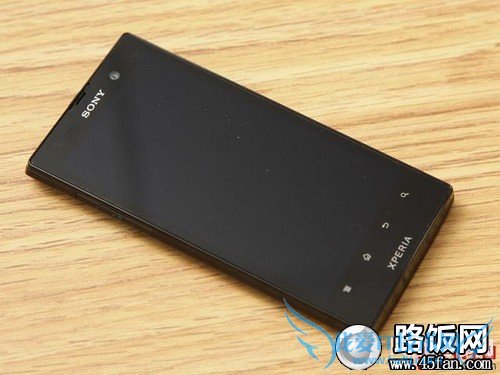 1.5GHz双核720p屏 索尼LT28i首发上市