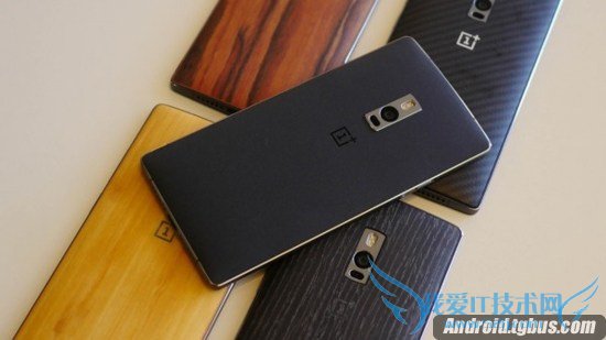 一加手机2的电池可不可以更换?