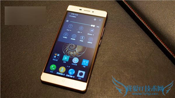 新一代的千元智能手机:中兴威武3做工如何?