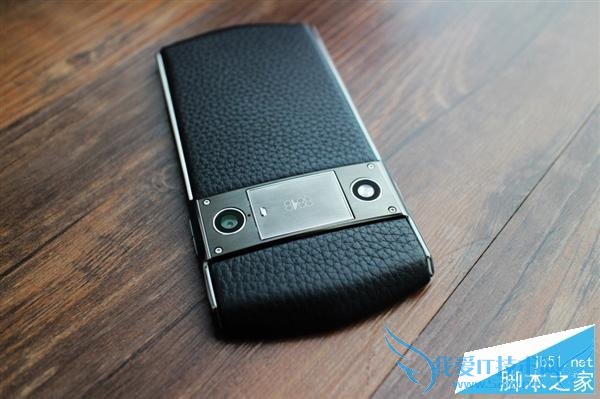 钛金手机8848真机到底什么样呢?