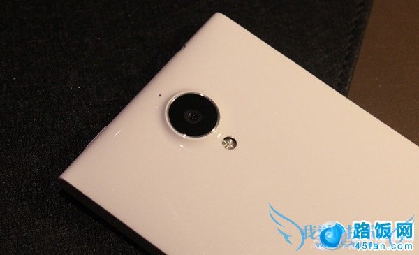 金立E7后置1600万高像素摄像头图片