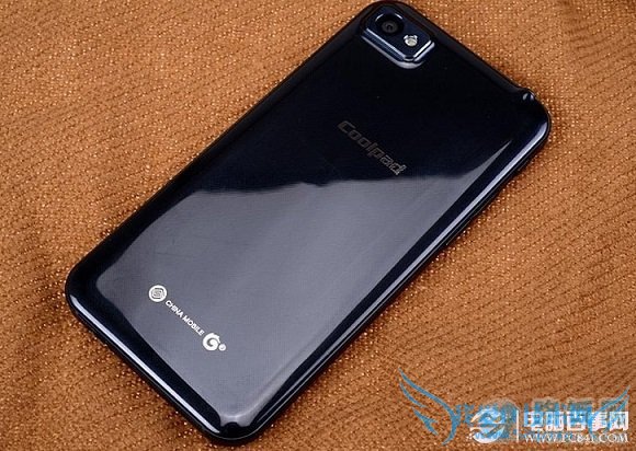 酷派大观4 mini背面外观图赏