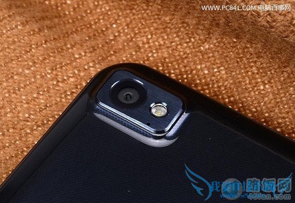 酷派大观4 mini后置1300万像素摄像头