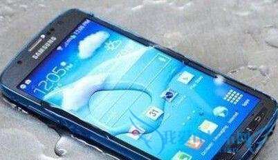 有哪些手机被丢掷鱼缸中还能够存活?