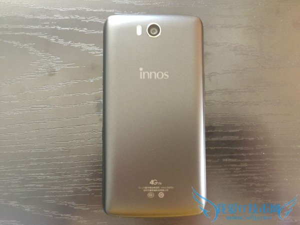 非常独特的门派“innos”奕骆D6000手机到底如何?