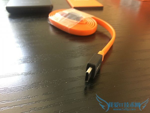 非常独特的门派“innos”奕骆D6000手机到底如何?