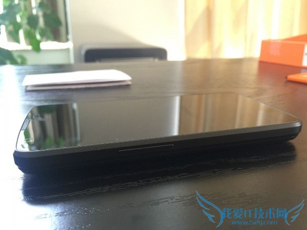 非常独特的门派“innos”奕骆D6000手机到底如何?