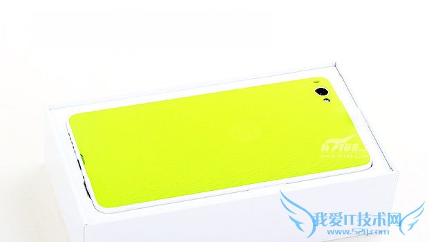 对坚果手机在做工方面的评测