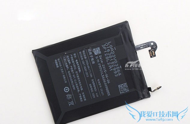 对坚果手机在做工方面的评测