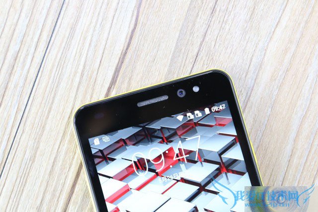 低价的TCL乐玩手机配置性能怎么样?