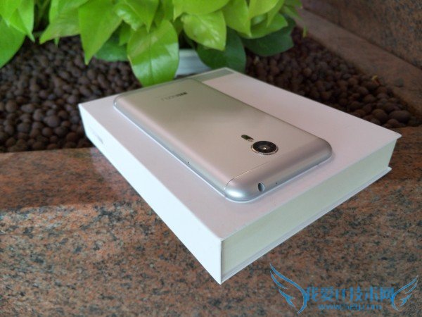 魅族MX5和魅蓝note2手机的全面对比