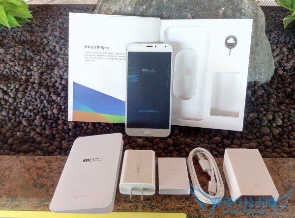 魅族MX5和魅蓝note2手机的全面对比