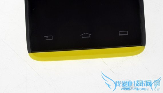 飞利浦W6500正面底部外观