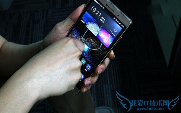华为P8max手机截屏的操作教程