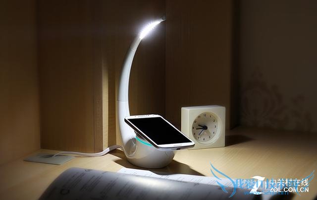 新式多功能无线充电装置亮相 一起来围观