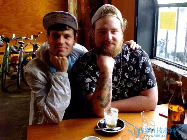 那些在你朋友圈里分享喜怒哀乐的人都是你的朋友吗?