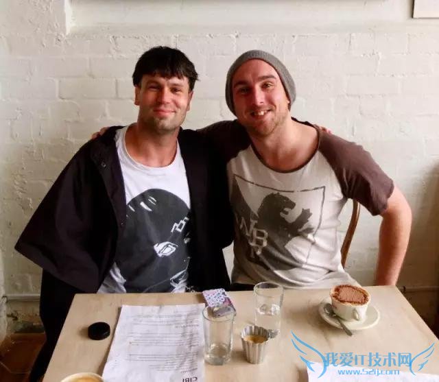 那些在你朋友圈里分享喜怒哀乐的人都是你的朋友吗?