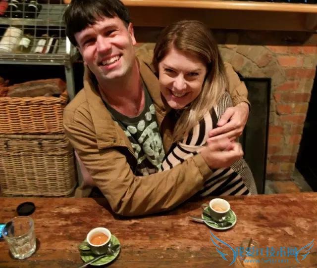 那些在你朋友圈里分享喜怒哀乐的人都是你的朋友吗?