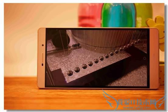 6.8英寸大屏的华为P8max性能如何?