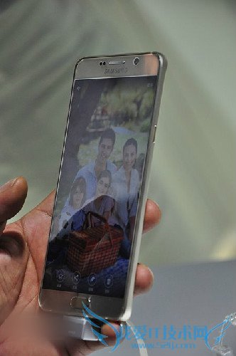 三星S6 edge+手机的全面性介绍