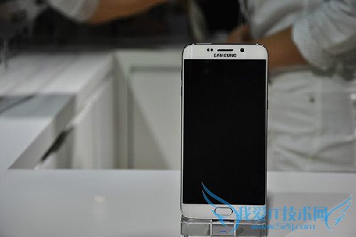 三星S6 edge+手机的全面性介绍