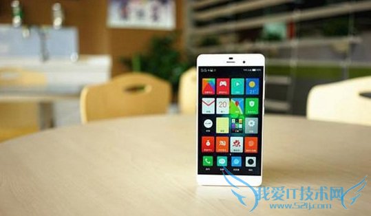 红米Note2手机跟YunOS纽曼纽扣的对比