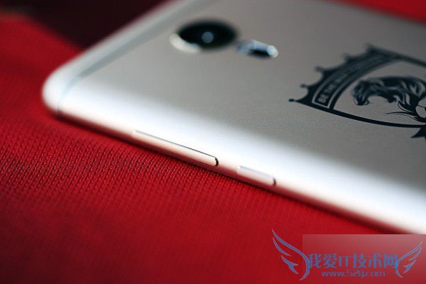 一起来欣赏下魅族MX5恒大纪念版