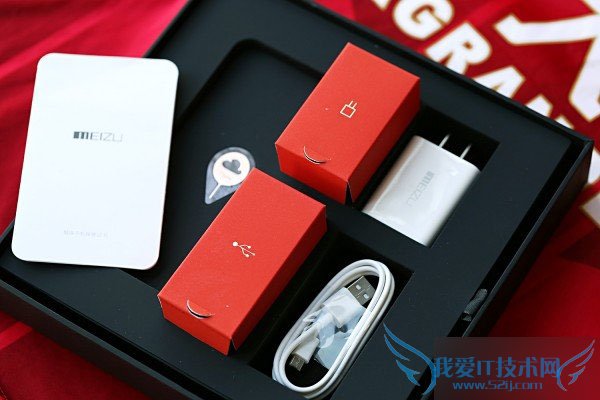 一起来欣赏下魅族MX5恒大纪念版