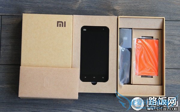 1300万像素F2.2光圈 32GB版小米2S评测