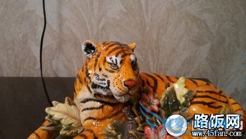 1300万像素F2.2光圈 32GB版小米2S评测