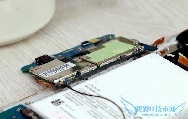 酷派锋尚Pro手机做工好不好?拆机评测酷派锋尚Pro手机