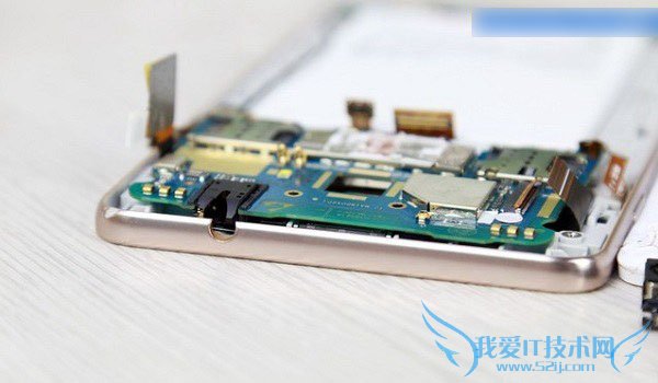 酷派锋尚Pro手机做工好不好?拆机评测酷派锋尚Pro手机