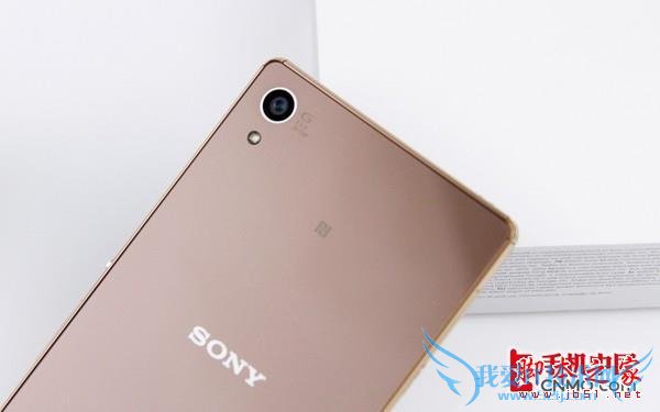 索尼XperiaZ3+手机性能的全面对比