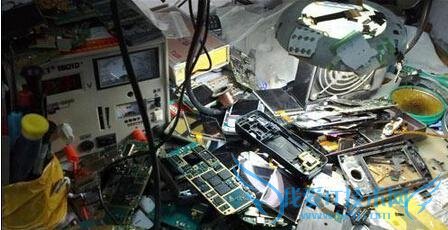 手机店是怎么刷机的?