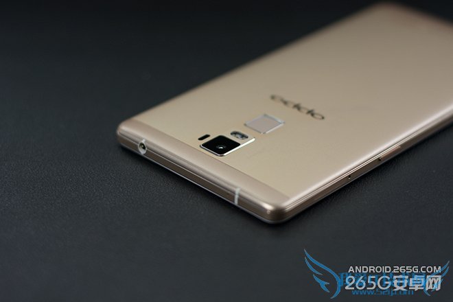 OPPO R7 Plus