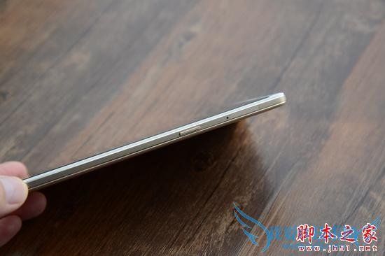 OPPO R7s和OPPO R7 Plus之间的区别