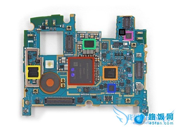 Nexus 5主体正面核心芯片正面特写