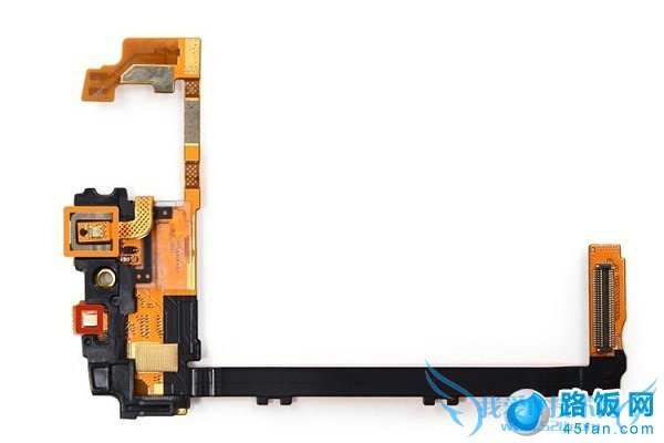 Nexus 5底部小主板特写