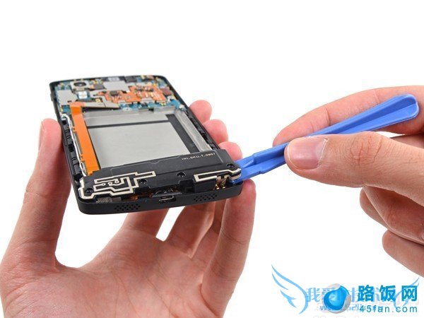 Nexus 5顶部小模块拆解