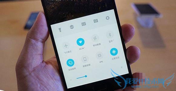 如何下载一加氢OS ?