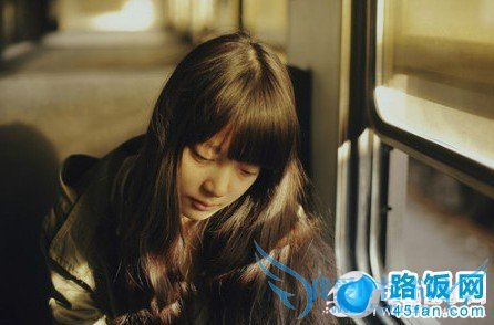 火车上拍照姿势