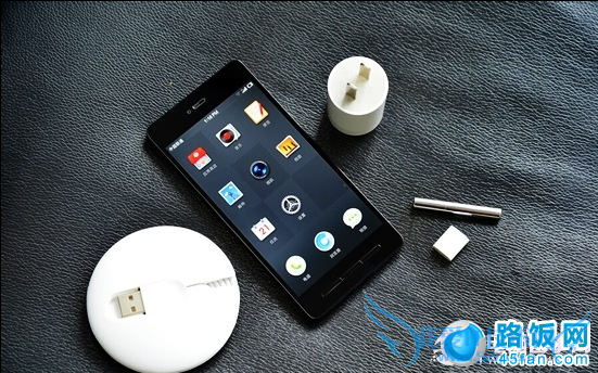 锤子手机及其配件